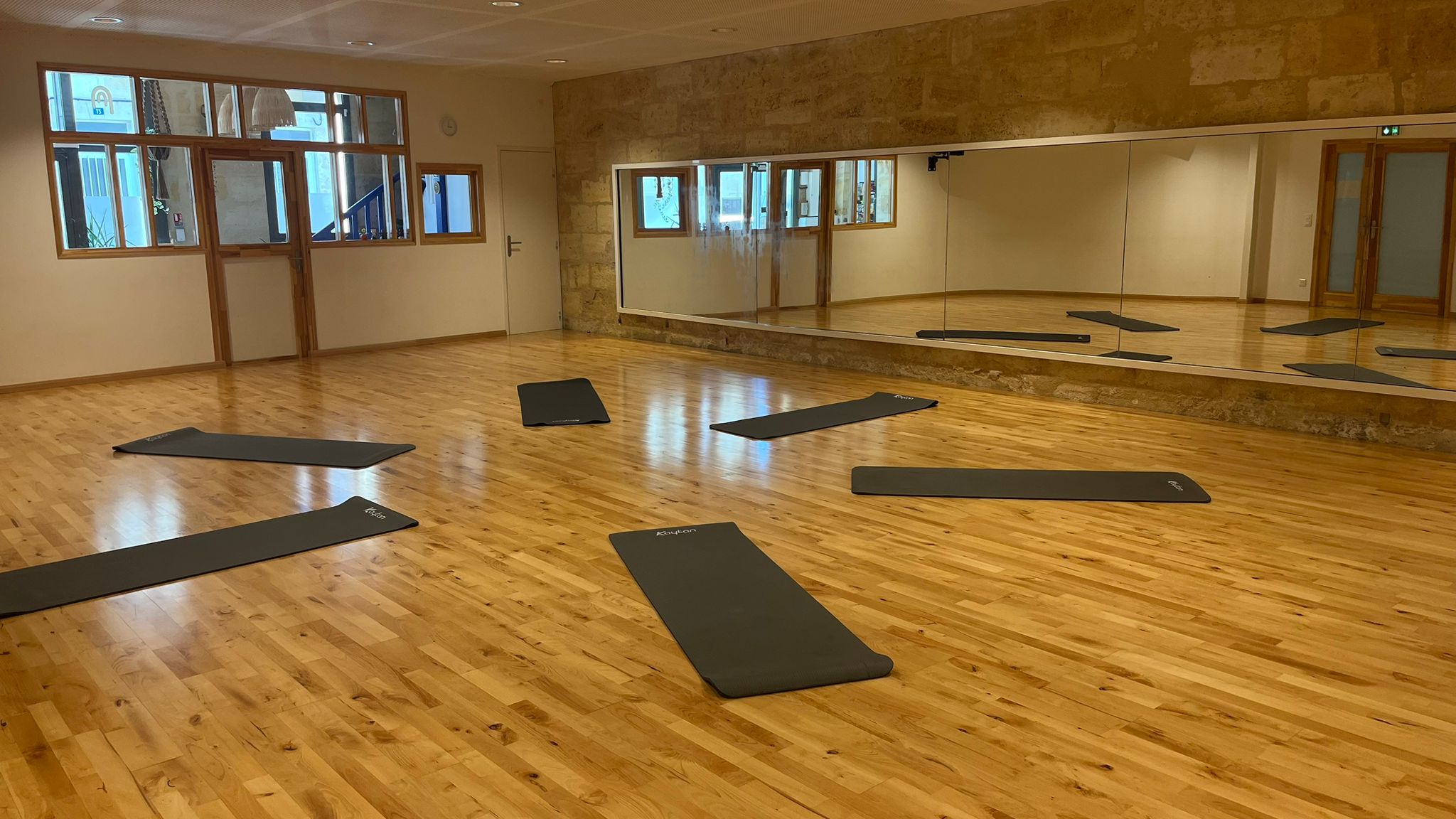 Clotilde Monteilhet Séance de sophrologie collective à Libourne – École BOA – Clotilde Monteilhet